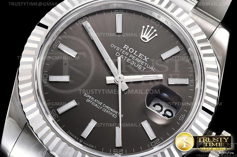 1222 R2DJ0257B – DJ2 41mm Resilient 664